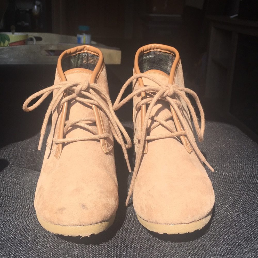 Tan Wedges - Picture 4 of 4